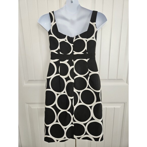 London Times Sheath Dress Size 8 Black & White Geometric circles Faux Belt - Picture 4 of 8